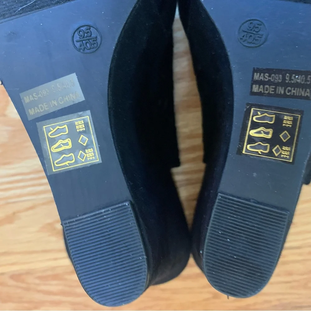 Chinese Laundry platform suede wedges Size 9.5